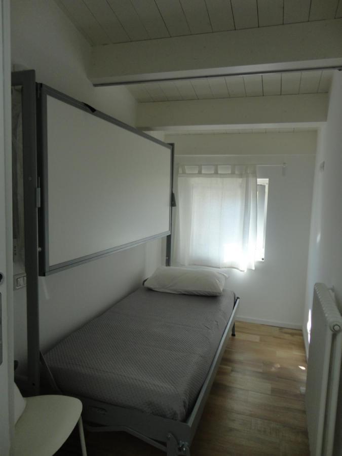 Casa Klimt Vicinissima Al Mare Parcheggio Privato Gratuito Se Disponibile Lejlighed Pescara Eksteriør billede