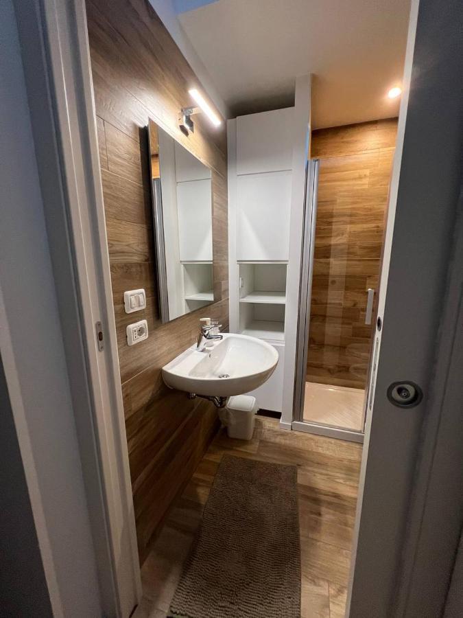 Casa Klimt Vicinissima Al Mare Parcheggio Privato Gratuito Se Disponibile Lejlighed Pescara Eksteriør billede