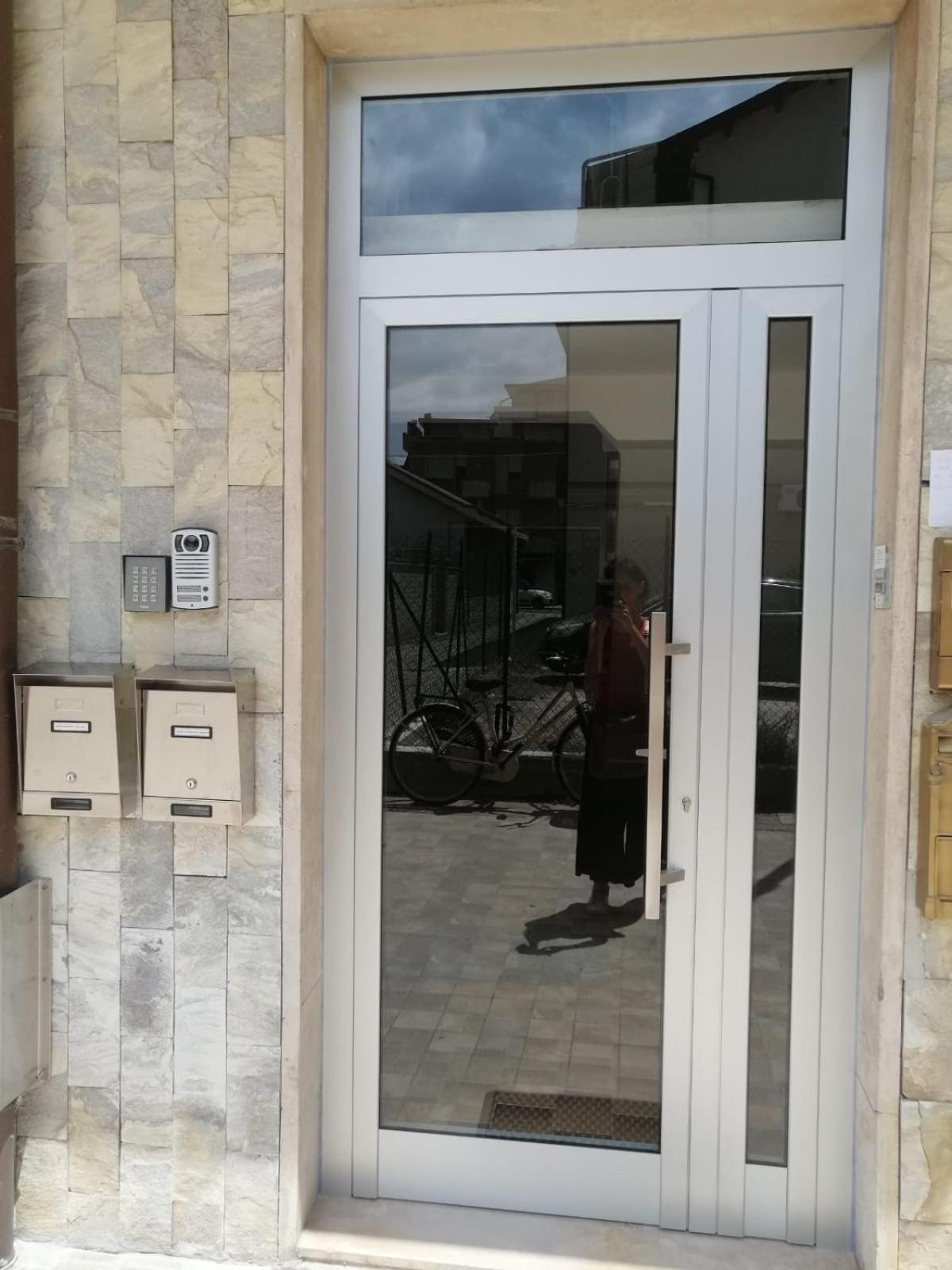 Casa Klimt Vicinissima Al Mare Parcheggio Privato Gratuito Se Disponibile Lejlighed Pescara Eksteriør billede